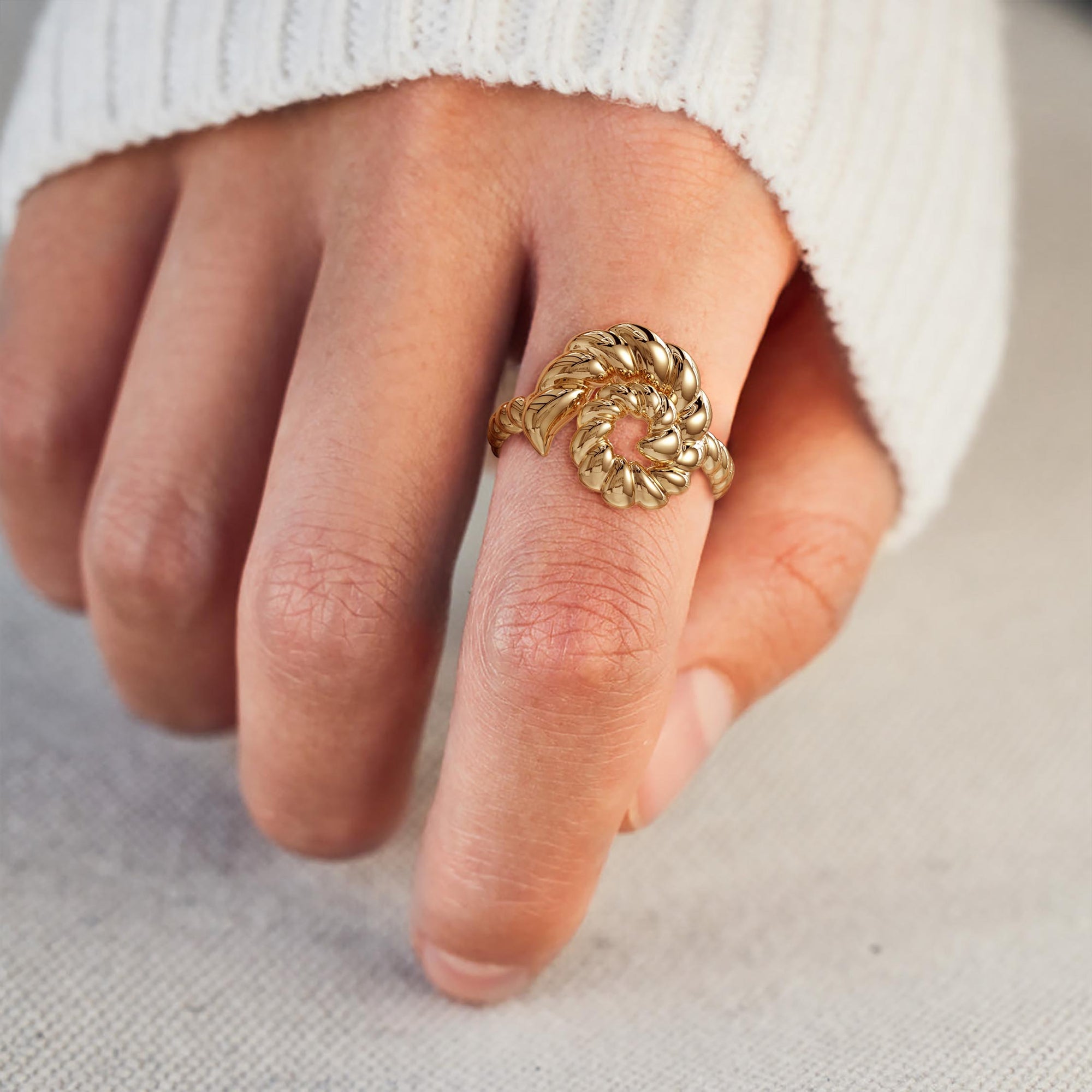 Gold Conch Rope Ring - vanimy